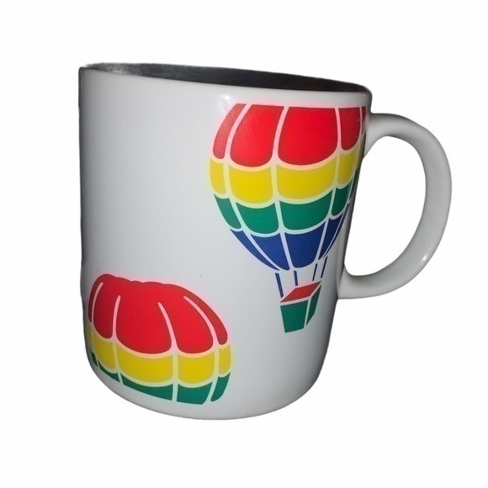 Vintage rainbow air balloon mug